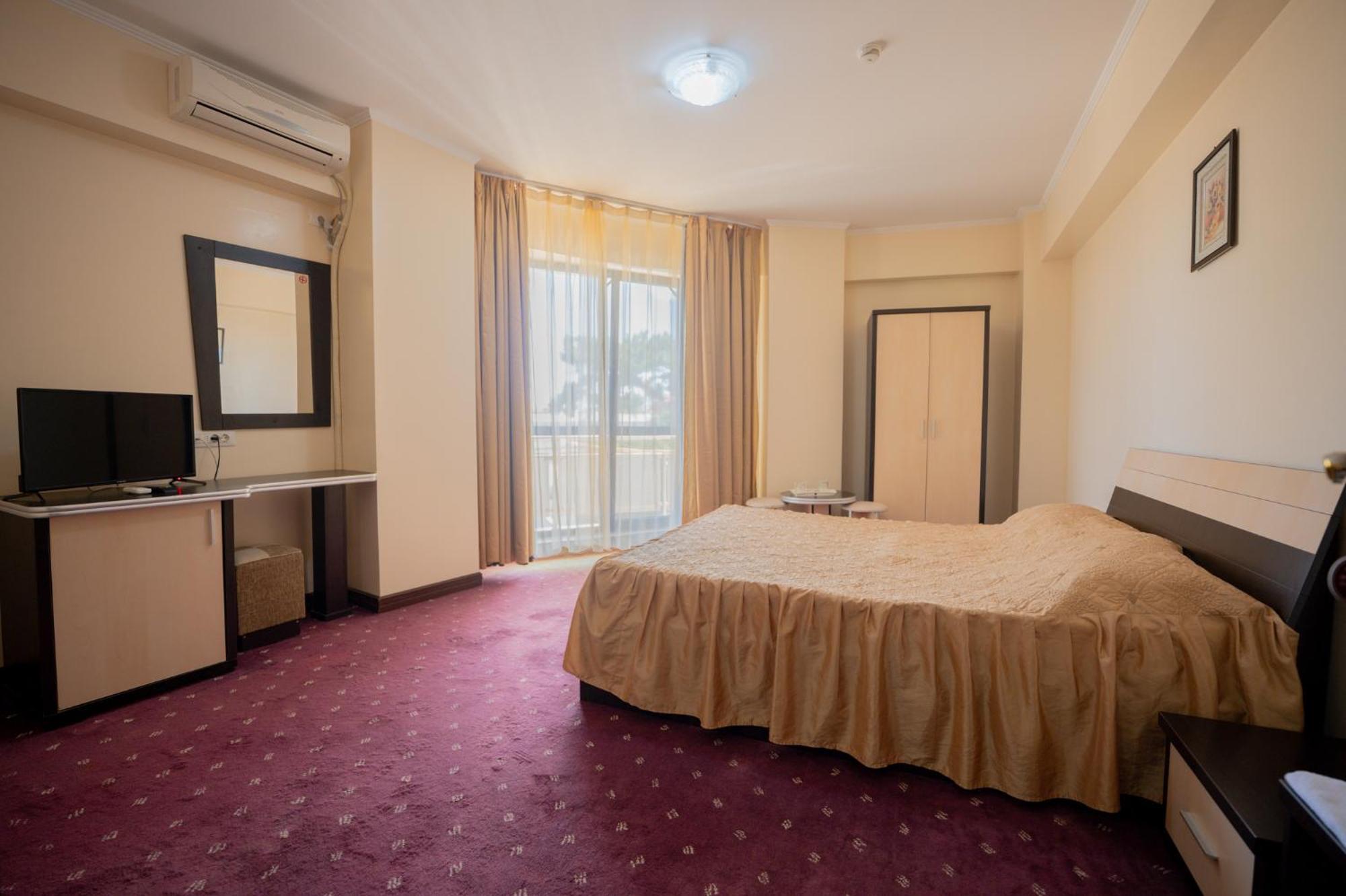 Hotel Coral Eforie Nord Buitenkant foto